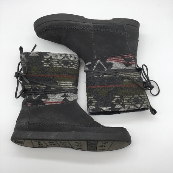 Tom’s Nepal Fleece lined Suede Boots - Picture 5 of 10